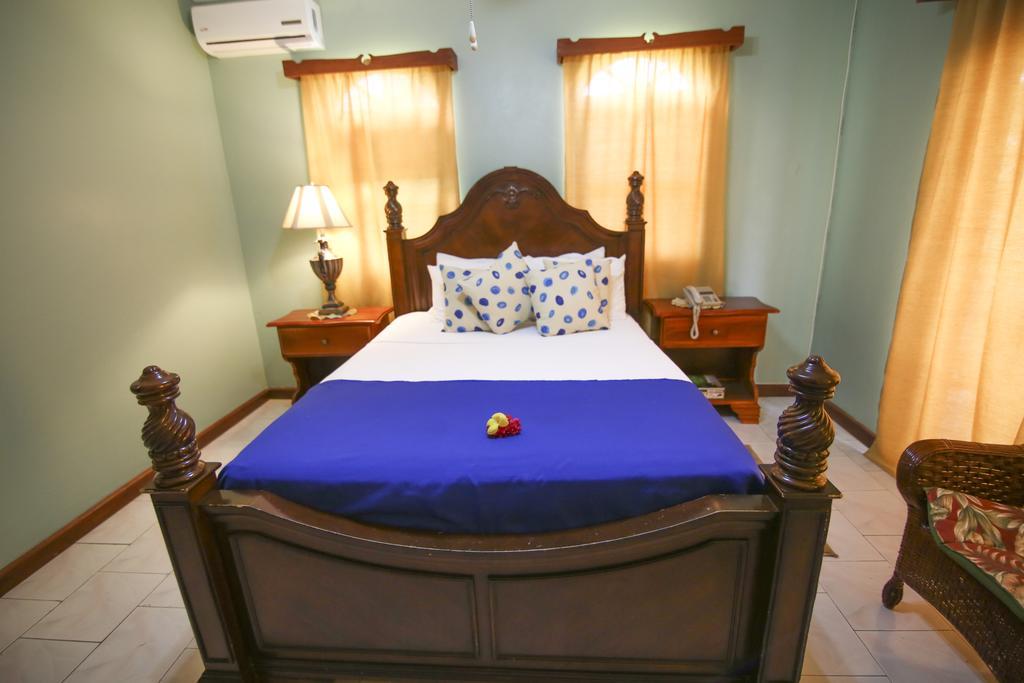 Rayon Hotel Negril Exterior foto