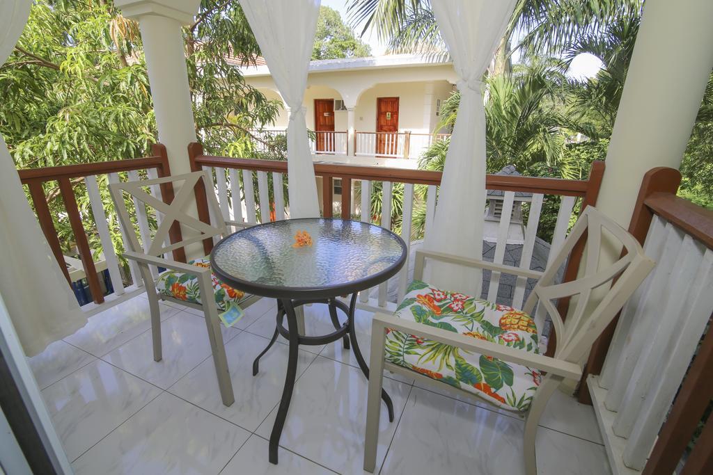 Rayon Hotel Negril Exterior foto